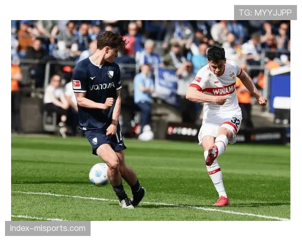 波鸿主帅确认将采用防守反击，强调跑动纪律性